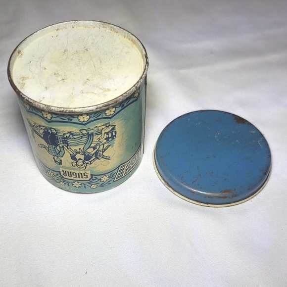 Vintage Wolverine Dollhouse Blue and Cream Sugar Tin - Picture 2 of 13
